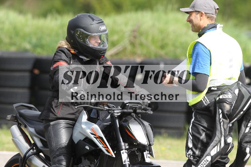 Archiv-2025/10 23.04.2025 Cornu Master School ADR/gruen-vert/25